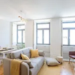Cosy Flat Near Douro *