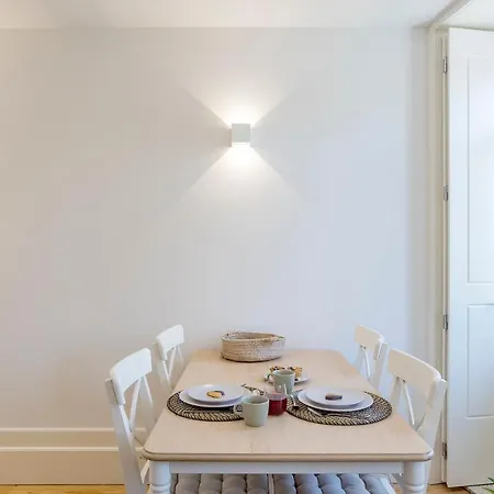 Cosy Flat Near Douro 포르투
